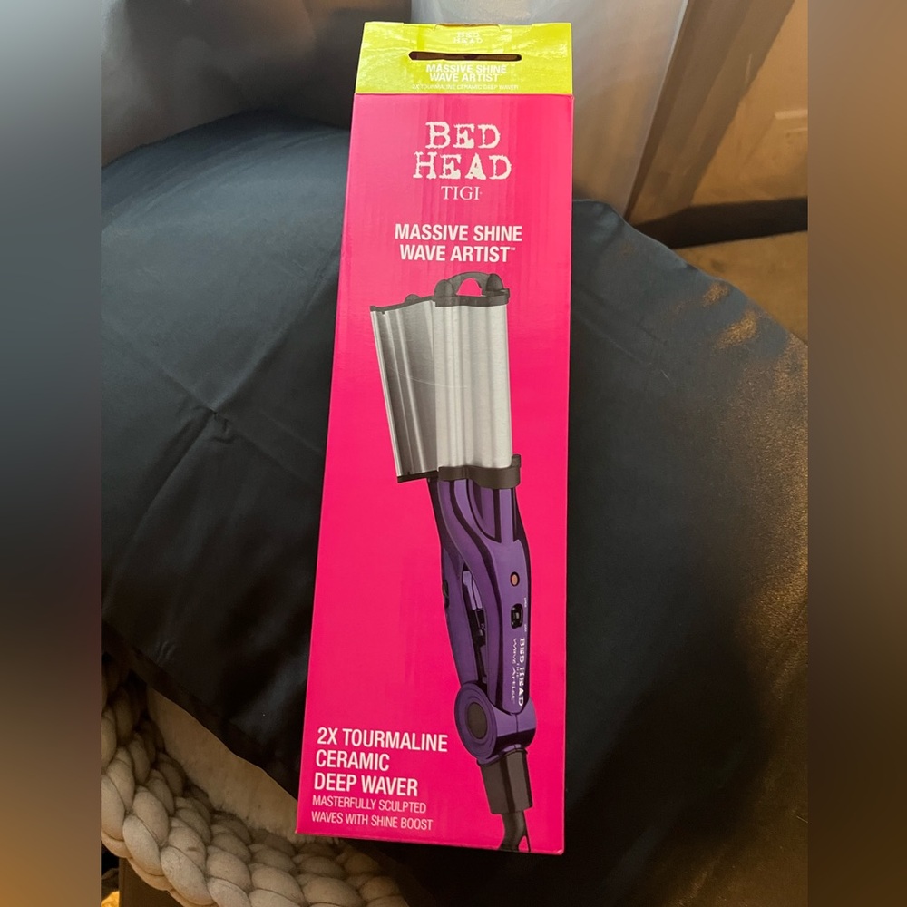 New in box Bedhead waver